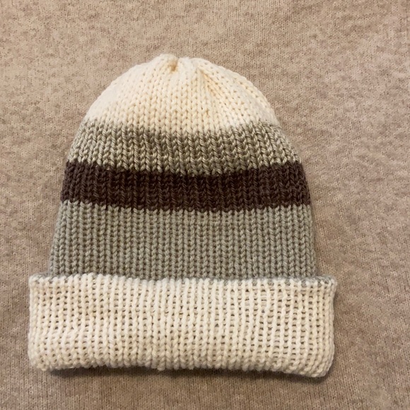 Reversible beanie 🧶🆒Double layer winter hat NEW❄️ - Picture 2 of 3